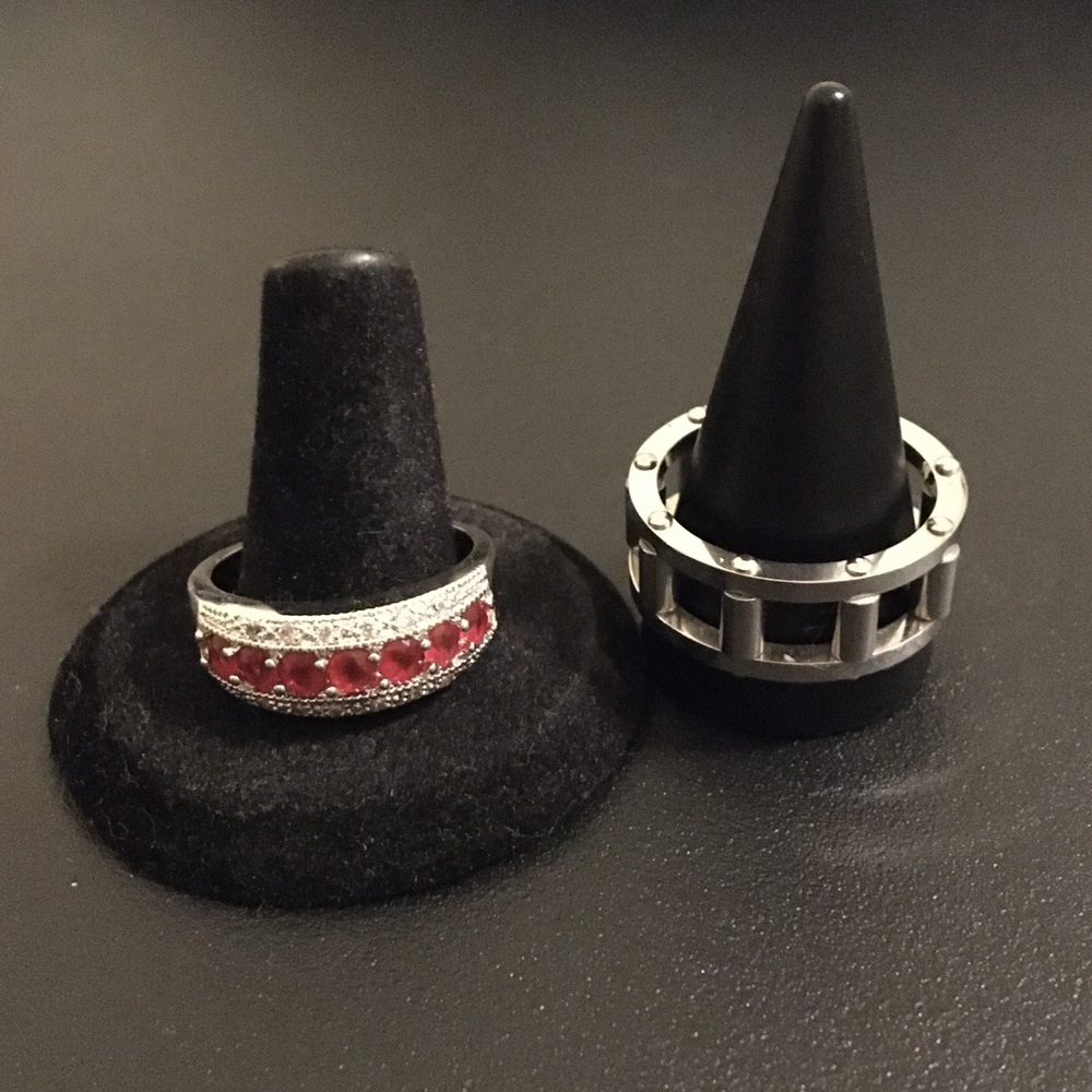 2 Vintage Red and Silver Tone Chunky Band Rings for Men